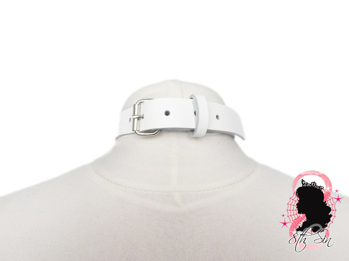 White Bound Heart Ring Choker