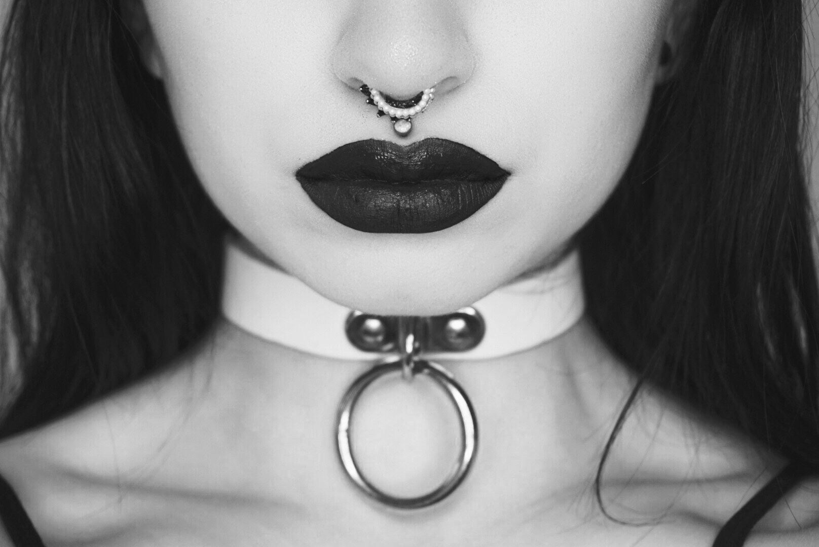 White Leather D and O Ring Choker - 8th Sin
