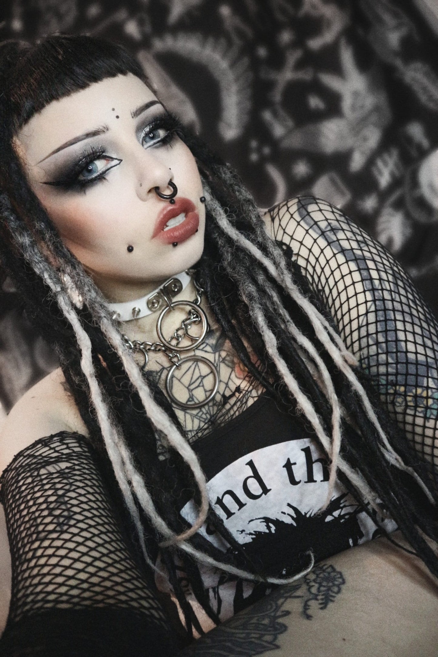 White Leather Studded D and O Ring Choker - 8th Sin