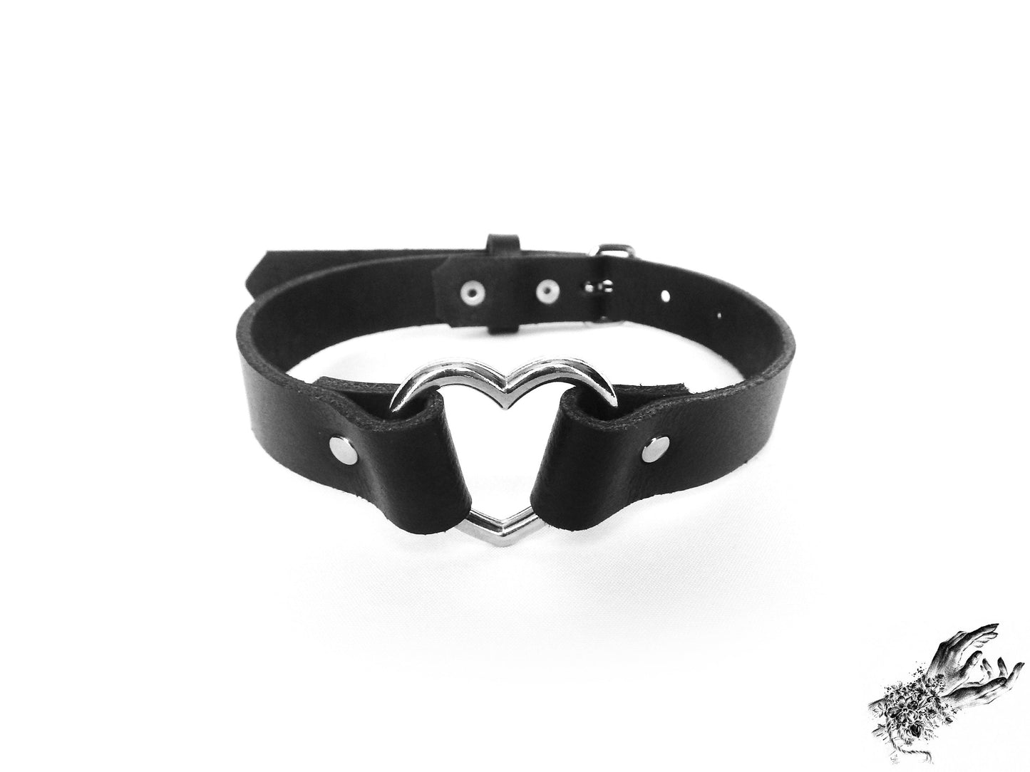 Black Heart Ring Choker